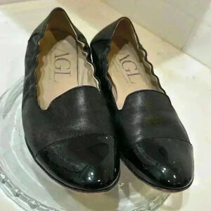 AGL Black Leather Ballet Flat with Patent Leather Toe SZ 38